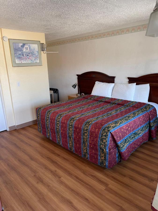 Villa West Motel ฟลอเรนซ์ ภายนอก รูปภาพ