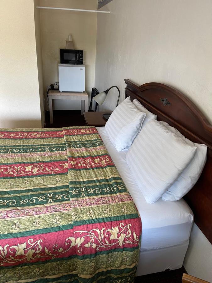 Villa West Motel ฟลอเรนซ์ ภายนอก รูปภาพ